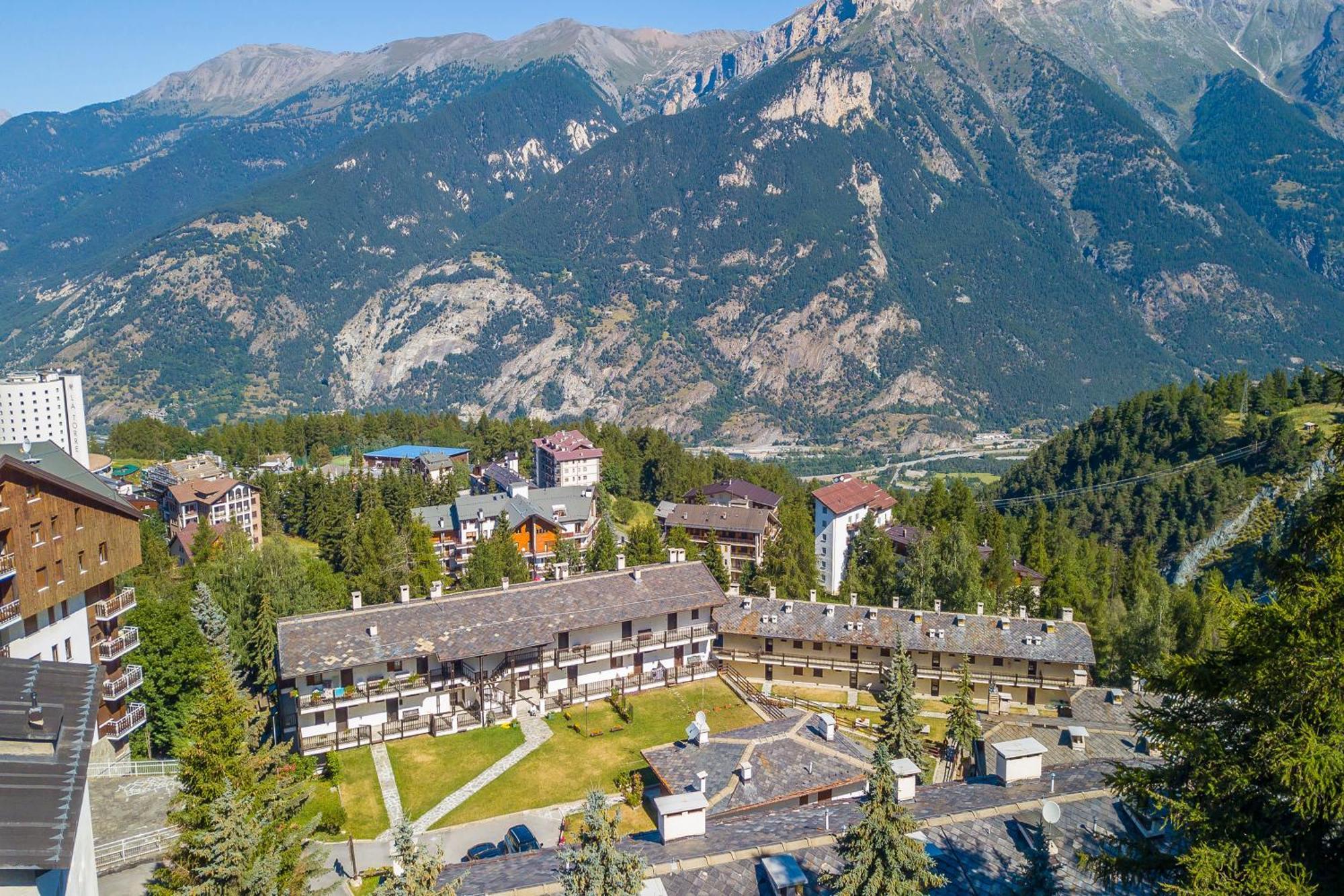 Appartamento Bareu Mountain View - Happy Rentals Oulx المظهر الخارجي الصورة